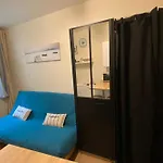 For 2 Close To The Big Clock *